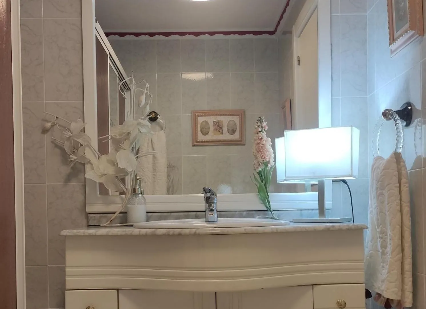 Homestay Isis Apartment Antequera Spain